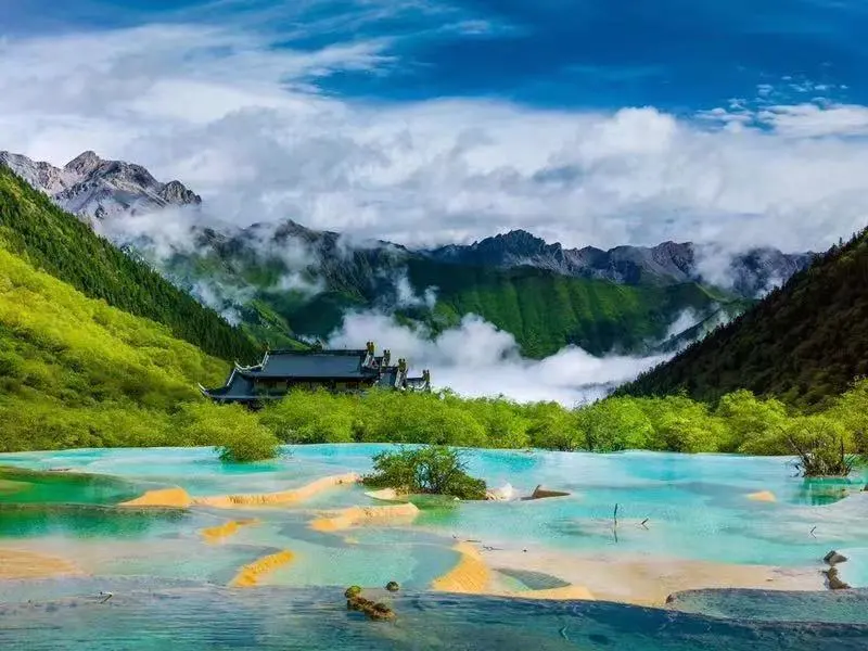 坐公交车日了两个小时文章：公交出行耗时两小时引热议：城市交通效率成焦点