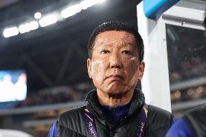 博主：多方核实，韩国球迷举照片报复为谣言，相关部门会追究责任