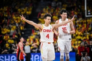给大胜的中国男篮打打分……