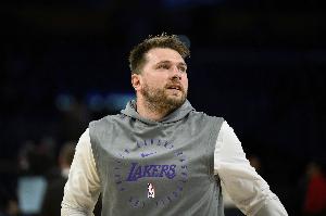 Skip：现在 湖人可能在考虑撤销东契奇的交易