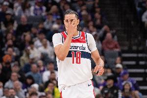 🙄知道你也叫乔治了！凯肖恩-乔治11中1仅拿4分9板5助