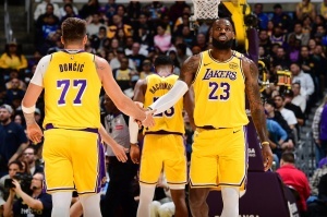 NBA彩经：火箭擒雄鹿 太阳不敌灰熊 勇士击退黄蜂 湖人轻取独行侠