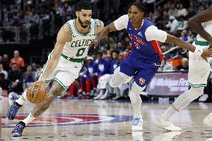 🧐凯尔特人全队投进21记三分仍净负20+ NBA历史第3队