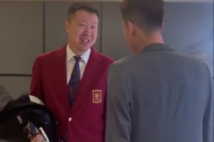 前辈嘱托！王治郅to周鹏：还能再打5年吧 之前都和你说多打几年