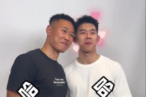 请靠近一些！贺希宁晒与林葳拍定妆照花絮：这氛围有点暧昧了
