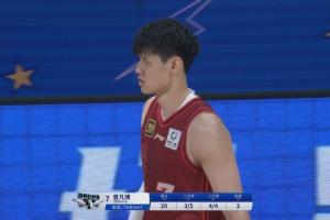 😤彻底解封？！曾凡博半场9中7 三分4中4 狂轰20分！
