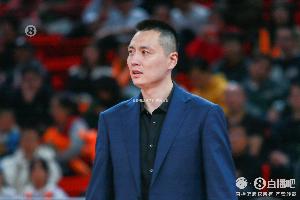 拒绝逆转！卢伟：天津半场落后20分仍制造困难 好在大家思想统一
