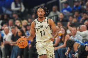 尽力局！卡梅隆-托马斯22投10中揽全队最高27分 三分11投4中