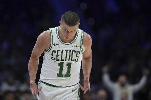 效率需要提高！普理查德12中4拿到11分3篮板3抢断