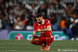 萨拉赫至今代表俱乐部和国家队参加11场决赛，从未打入非点球进球
