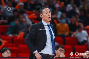 媒体人：北京主帅许利民更衣室发火 对球队防守不满情绪爆发🔥