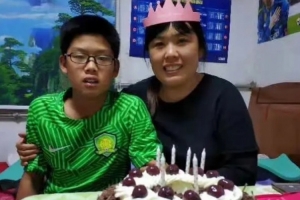 郭嘉璇母亲晒照悼念儿子：璇儿生日快乐，希望天堂幸福