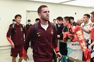 东体预测国足首发：塞尔吉尼奥、汪海健坐镇中场，拜合拉木先发
