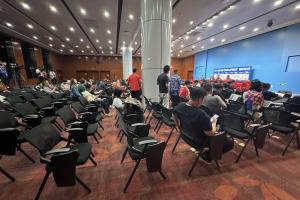 现场直击|赛前火热，输球后冷清！赛后参加发布会的记者少了很多