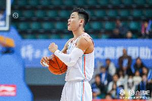 下半场直接打穿！山东下半场59-31净胜新疆28分🥲