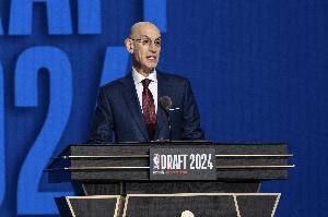 来财🤑NBA各队已接到通知 下赛季工资帽涨幅为最高的10%💰️