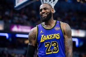🤔马健：41岁的詹姆斯带伤作战还能绝杀 他就是本场比赛的MVP