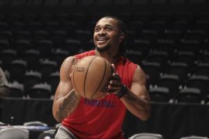 篮网：谁还有梦想？篮网双向合同球员缔造纪录 成征战NBA第5000人