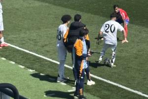 天赋满满！马塞洛15岁儿子恩佐皇马U19首秀，登场5分钟脚后跟助攻