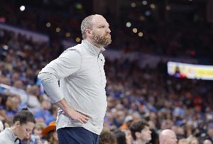 👀灰熊GM：解雇詹金斯完全是我一个人的主意 没问过任何球员
