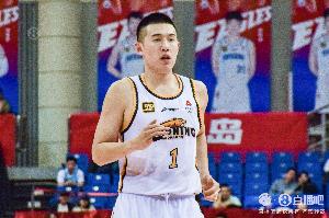 板凳匪徒！付豪替补5分钟3中3拿到7分 正负值+15