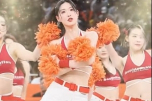 😍上海男篮主场啦啦队晒舞蹈视频：常规赛收官战 大家晚上见啦