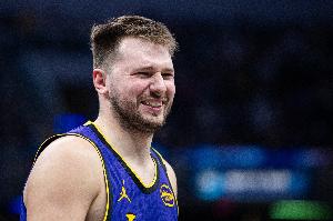 Skip：DFS和文森特各投进6个三分 这让7中1的东契奇压力小了些