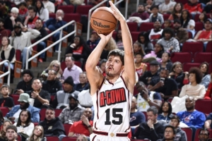 得分爆炸力💥NBA仅4人在10分钟内砍15+分&进5+三分 谢泼德在列