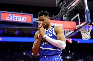 💀逆天！字母哥19中12爆砍35分17板20助😤NBA历史第一人！