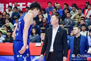 青岛男篮发布季后赛倡议书：尊重球员&教练&裁判 遵循公序良俗