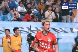 又是头球破门！迈达纳后点头槌得手&4场3球，河南2-0领先深圳