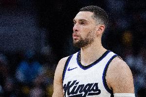 今天神准！拉文21中15高效得37分2板1助 怒轰7记三分