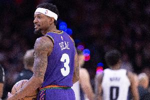 忍不住😈！尼克斯队记：从没见过一支NBA球队能投丢这么多空位