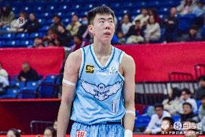 效率不高！段昂君12中4拿到14分 三分10中3