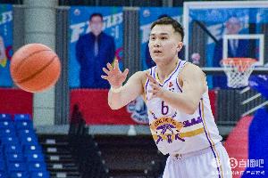 正负值+12全场最高！张帆9中6拿到16分 三分6中4