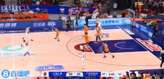 😤小宇宙爆发！徐杰连续获得空位 2记三分追魂夺命率队反超
