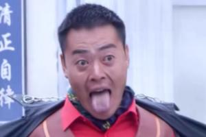 “枪王”改玩手雷了 以后请叫莫兰特“玉面手雷王”