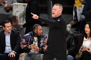 意外下课&交易 破纪录的销售额：NBA最近怎么了？趋势还是反常？