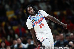 打得好但需要控制情绪！哈雷尔15中11高效砍下25分7板5助 遭驱逐
