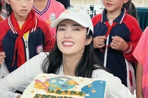 赵丽娜谈退役后投身公益：足球这场比赛，在我的人生里还在继续
