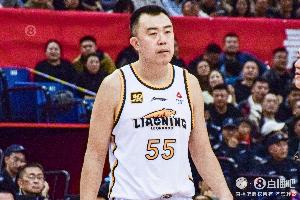 👀导演：辽宁队长韩德君、新疆队长阿不都沙拉木都因伤缺席G2