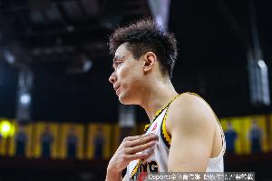 沈阳日报：晋级4强在望 辽篮松懈不得