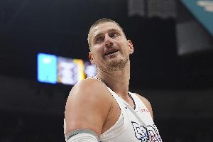 在你心中约基奇or亚历山大是MVP？拉塞尔：我是约老师的铁粉🤭