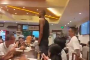 🤣🥒吃斋10天给孩子饿坏了！文班亚马体验老北京涮肉🥘