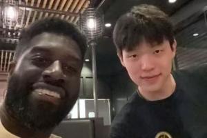 直播吧独家：杨瀚森在开拓者有老熟人 杰特：他很出色&篮球智商高
