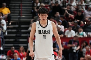 8+8+5+3！媒体人：这种“格林式”填满数据栏真正展现小杨的潜质