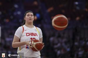 依旧高效输出！张子宇上半场6投4中 贡献8分4板1助&正负值+14