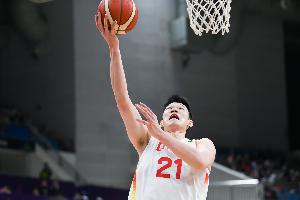 👍太稳了！胡金秋8中7高效拿下14分5篮板1抢断
