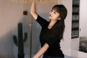 好甜❤️💐～ 杨瀚森女友在其社媒评论区留言：我爱你🥰