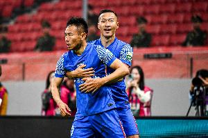 记者谈申花参加亚冠：如何做好国内赛事和洲际赛事的平衡是考验